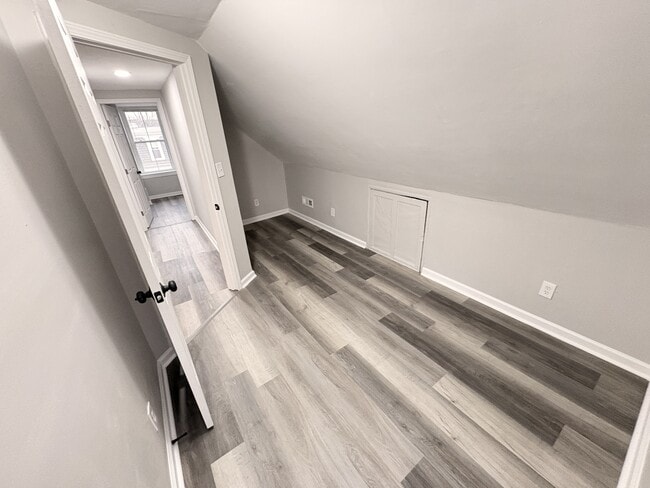 Building Photo - 511 Court St