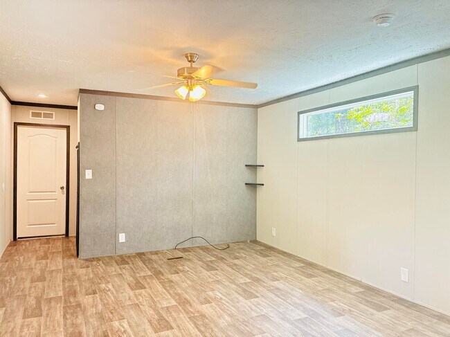 Building Photo - 754 Skylark Ln