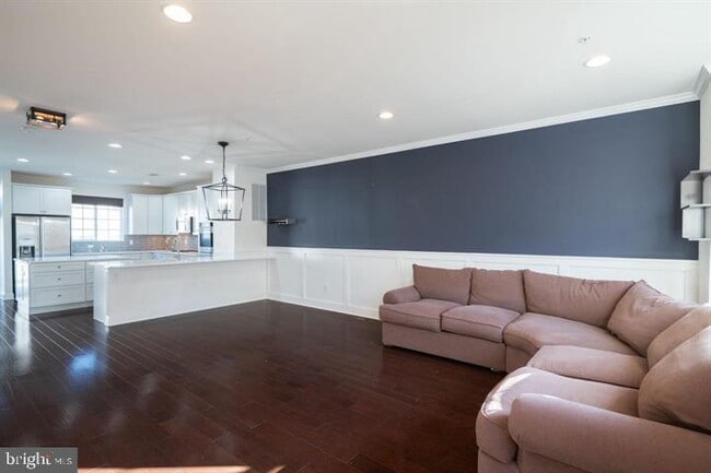 Building Photo - 27127 Hickory Ln