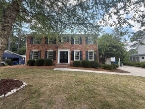 Building Photo - 5017 Sandlewood Dr