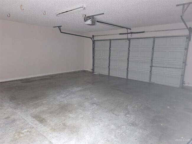 Building Photo - 28 N "E" St