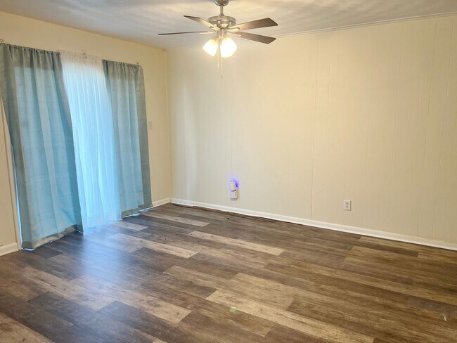 Building Photo - 718 Powhatan Pkwy