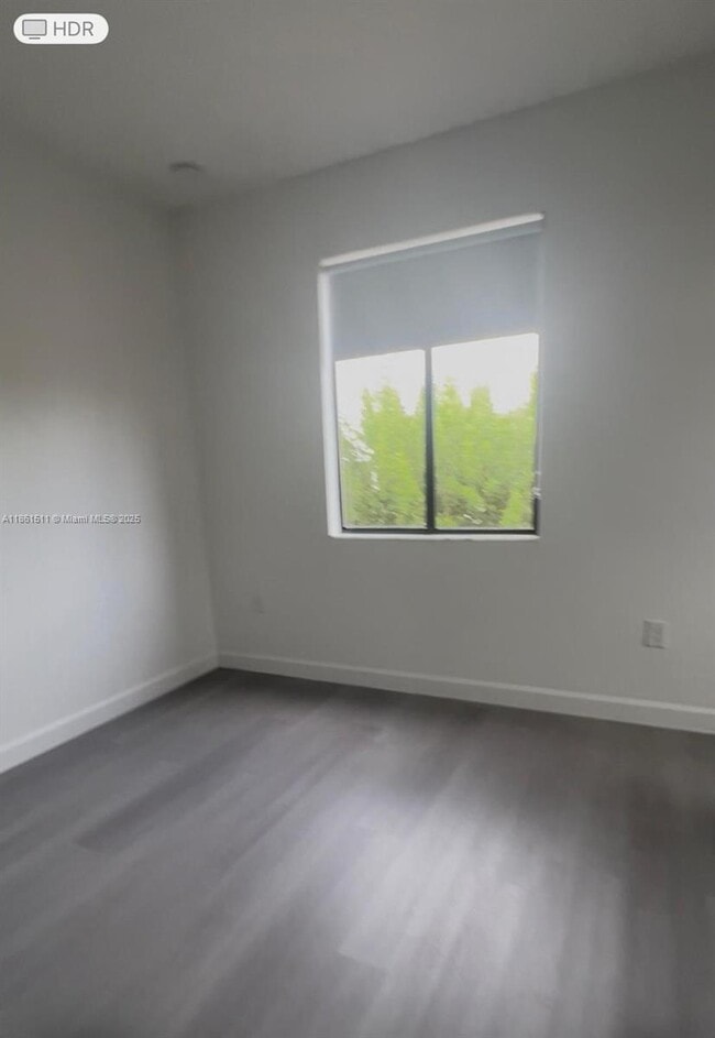 Building Photo - 316 NE 208th Terrace