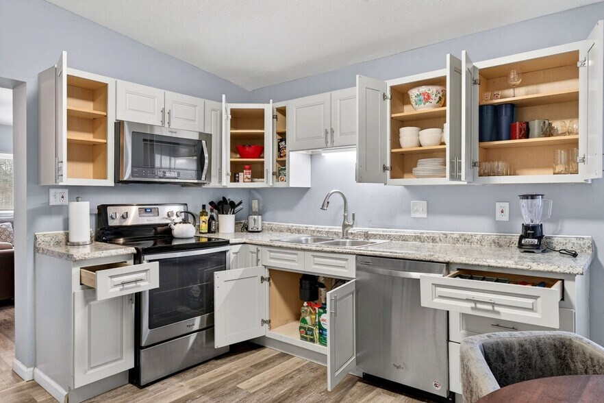 Building Photo - 7792 Alicia Ct