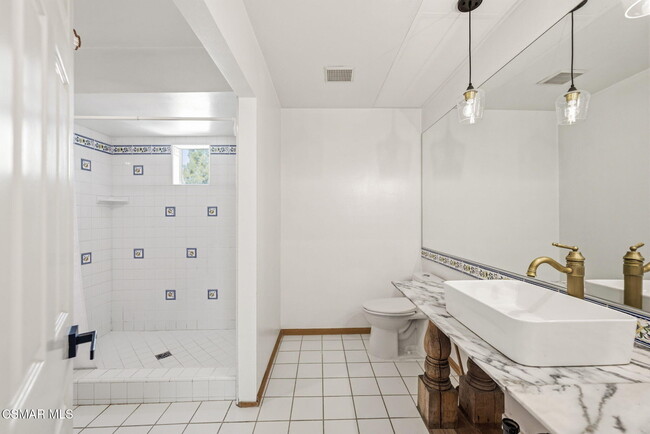 Building Photo - 5536 Easterly Rd