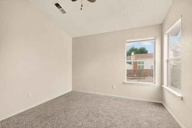 Building Photo - 7817 Sunrose Dr NW