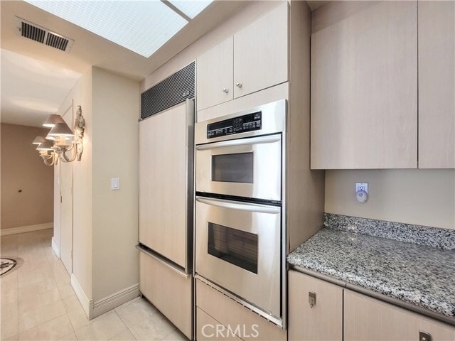 Building Photo - 850 E Ocean Blvd