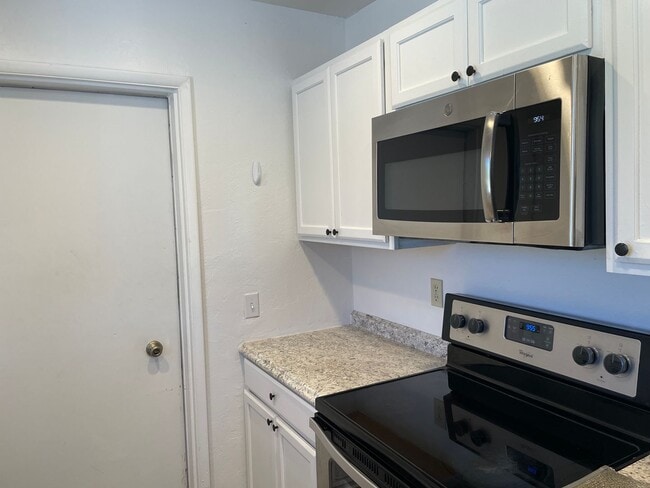 Building Photo - 3050 N Date Creek Dr