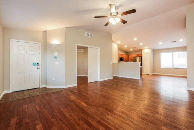 Building Photo - 3652 W Avenida Obregon