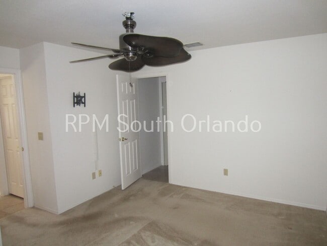 Building Photo - Columbia Arms