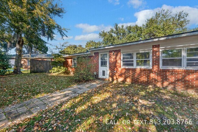 Building Photo - 102 Richter Dr