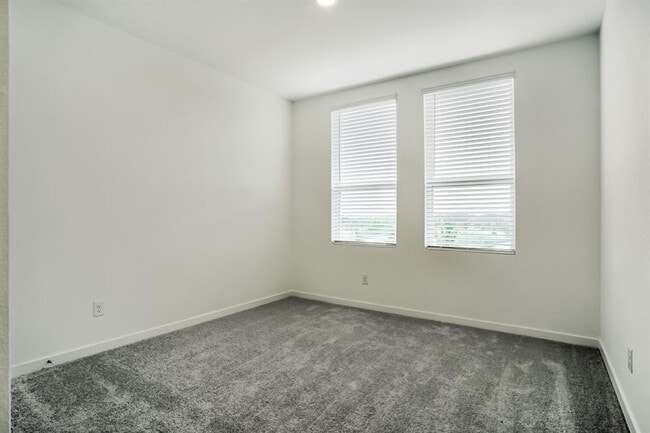 Building Photo - 12623 Blue Catfish Ln