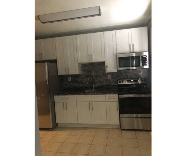 Building Photo - 3445 Juneway-7