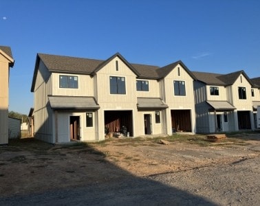 Primary Photo - 251 N Richards Ave