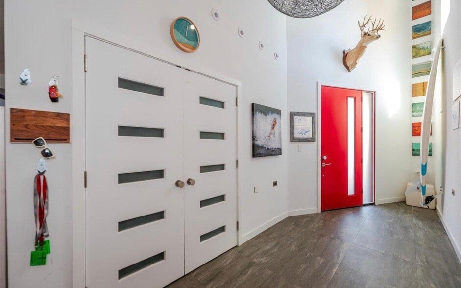 Building Photo - 11 Michigan St