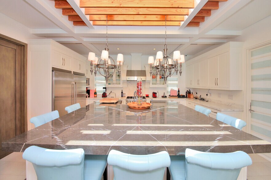 Building Photo - 3054 Elvido Dr