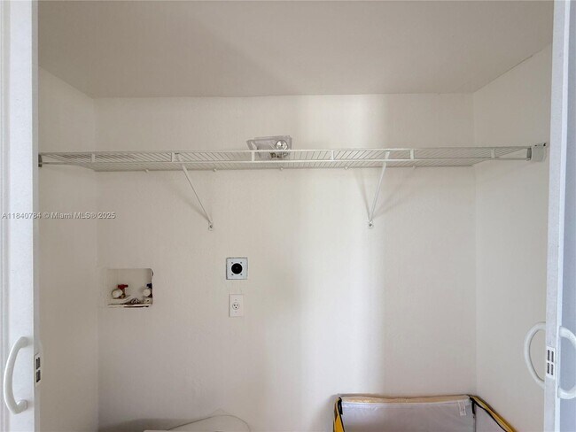 Building Photo - 7737 SW 88th St
