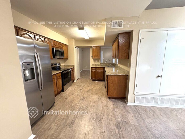 Building Photo - 5307 Pocassett Dr