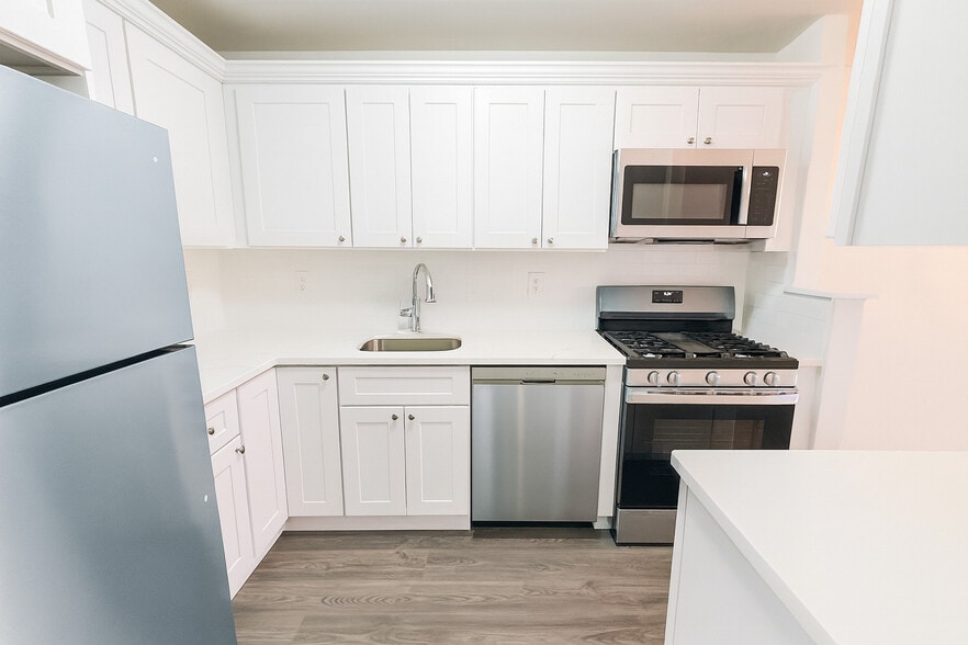 Building Photo - Museum Commons