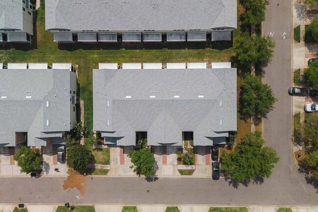 Building Photo - 26532 Castleview Way