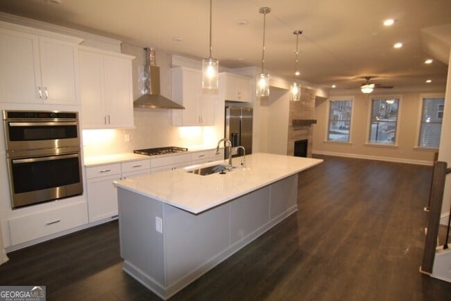 Building Photo - 1329 Rosen Rd