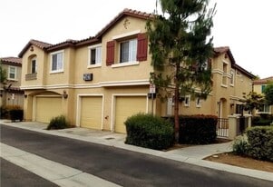 Building Photo - 25820 Iris Ave