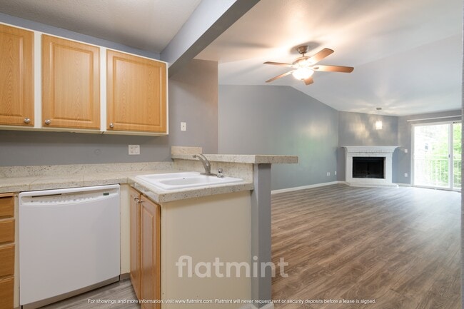 Building Photo - 12636 100th Ln NE