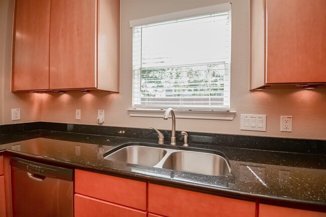 Building Photo - 13242 Skyview Landing Dr