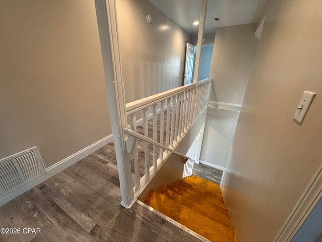 Building Photo - 607 Plantation Ct