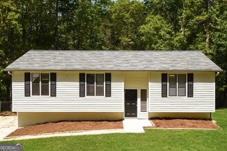 Building Photo - 3085 Flowers Dr