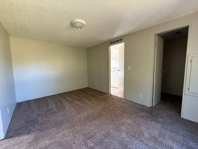 Building Photo - 7268-A Old Tuckaleechee Road Townsend, TN 37882