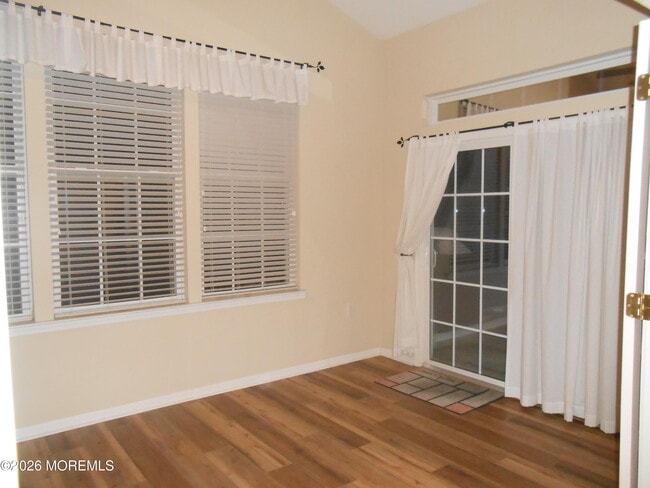 Building Photo - 10 Headwaters Pl