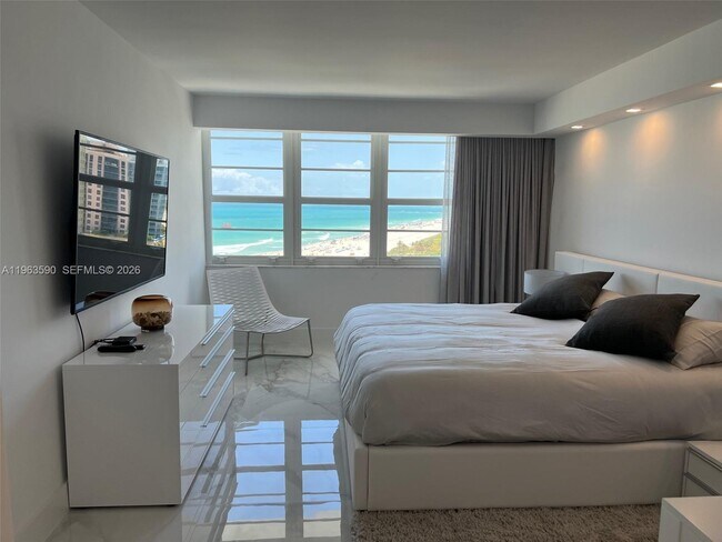 Building Photo - 100 Lincoln Rd