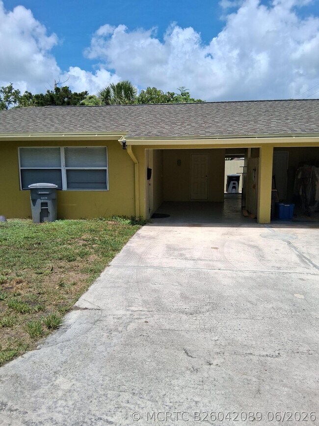 Building Photo - 212 Palmetto Dr
