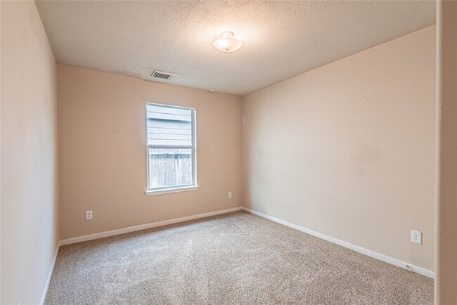 Building Photo - 21135 Sprouse Cir