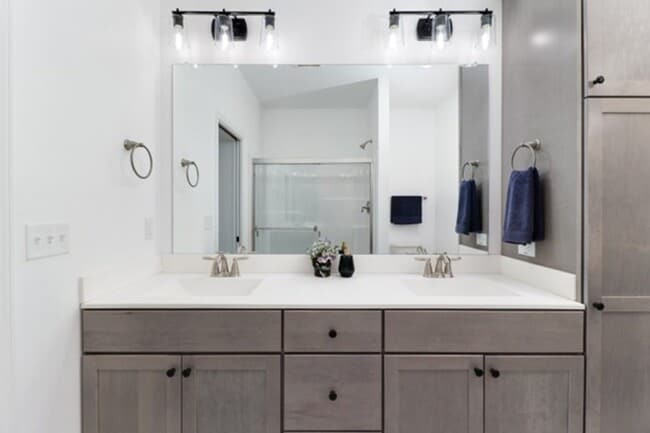 Building Photo - Get $699 off your security deposit!