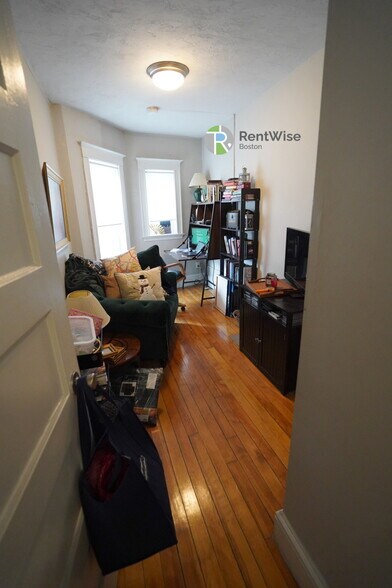 Building Photo - 218 South St