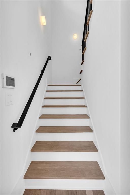 Building Photo - 10965 Serenbe Ln