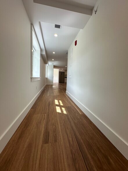 Building Photo - 61 Old Amherst Rd