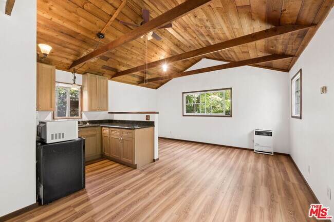 Building Photo - 1377 Appleton Way