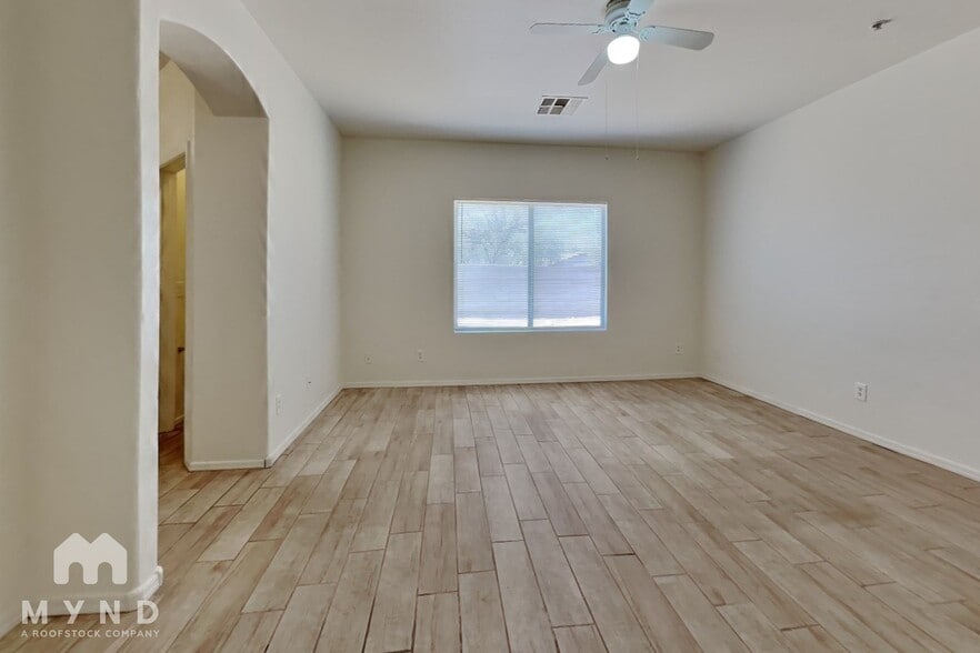 Building Photo - 9303 W Raymond St