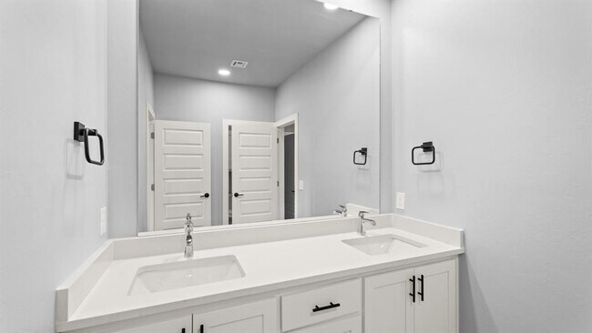 Building Photo - 520 Kearny Ln