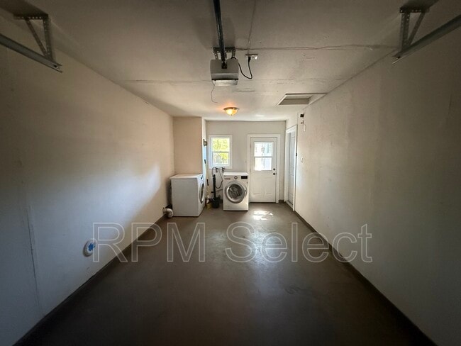 Building Photo - 5021 73rd St