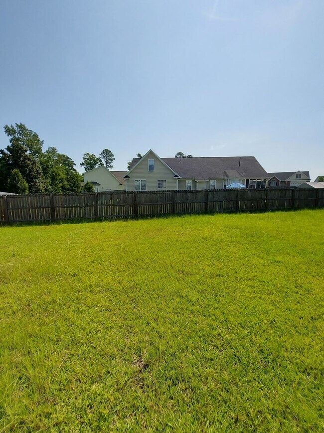Building Photo - WOODCHASE