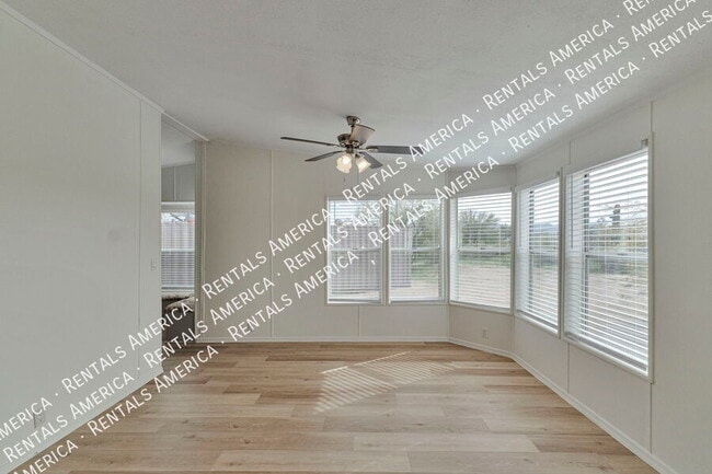 Building Photo - 11140 W Windchime Dr