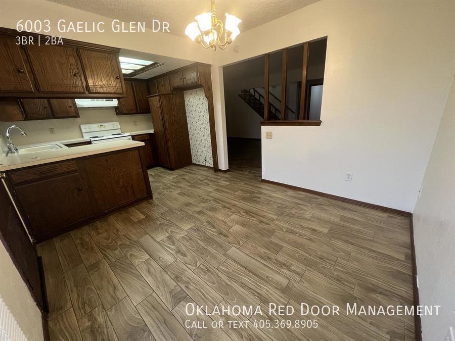 Building Photo - 6003 Gaelic Glen Dr