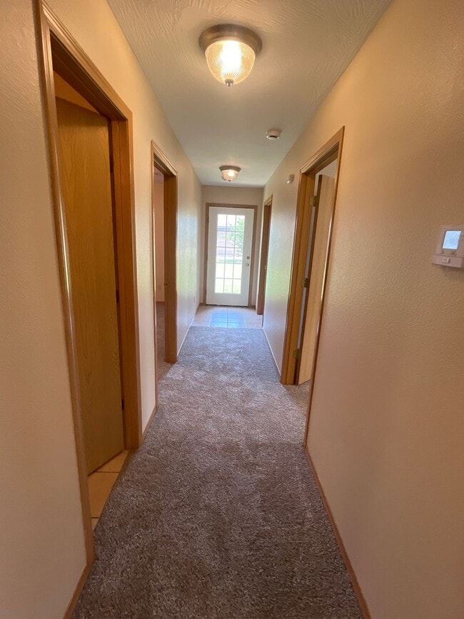 Building Photo - 137 Bailey Cir