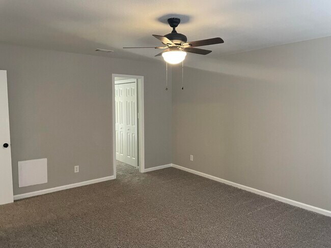 Building Photo - 325 Hackamore Trail