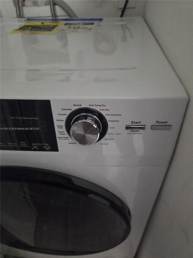 Building Photo - 116 NW 60th Ave