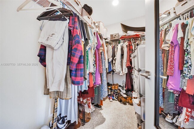 Building Photo - 1158 SE 23rd Ave